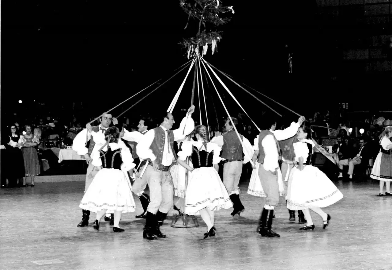1991-impressionen-ball-1280x.webp